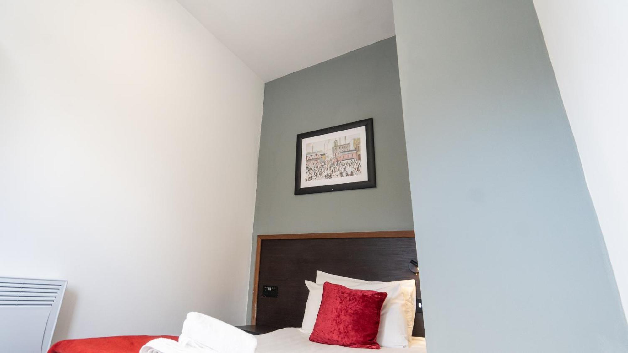Imperial Salford Hotel Екстер'єр фото